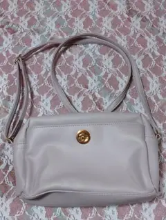 薄いピンク ショルダーバッグ 合成皮革
