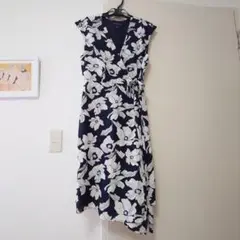 バナナ・リパブリック 花柄カシュクールワンピース　サイズ4P　M〜L