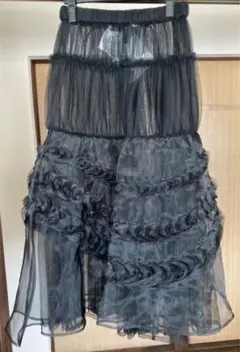 最終値下げ新品!タグ付きnoir Kei ninomiyaチュールロングスカート