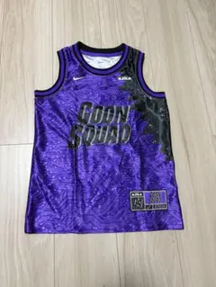 Item thumbnail for item 804c75f3-8bfa-4376-bba7-8cab17edf5ee