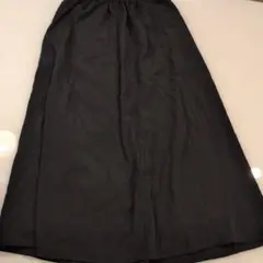 GU黒のロングスカート ストライプ