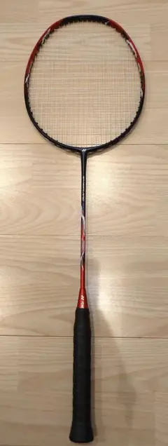 【美品】YONEX ヨネックス ナノフレア700 NF-700