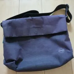 ノーティアム　NAUGHTIAM ショルダーバッグ