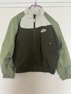 新品　NIKE アウター　S130-140