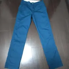 美品　 チノパン ボタン付き