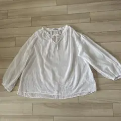 ★最終価格★ユニクロ　JW ANDERSON ホワイトブラウス M 綿100%