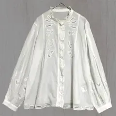 ノンブルアンペール　インドネシア刺繍　スタンドカラーブラウス　白　F