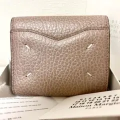 極美品 希少限定カラー マルジェラ 4ステッチ エンベロープ 三つ折り 折り財布