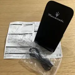 マセラティ　スタンドワイヤレス充電器