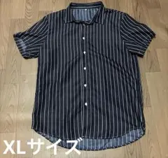 メンズXLサイズ　ネイビーとホワイトのストライプ半袖シャツ