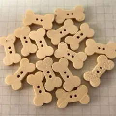 新品未使用　骨　ボタン　木のボタン　15コ　ウッドボタン　ナチュラル