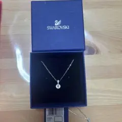 Swarovski クリスタルペンダント ネックレス