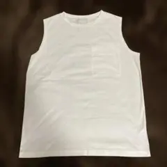 ビアズリー 美品ホワイトノースリーブTシャツ