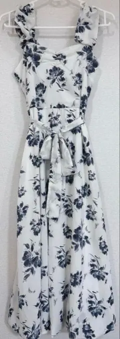 Spray premium 花柄ノースリーブワンピース