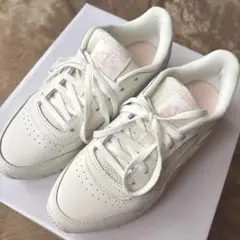 Reebok スニーカー サイズ22.5cm