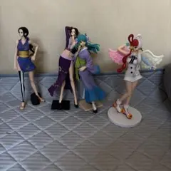 ワンピース 女性キャラクター フィギュア 4体セット