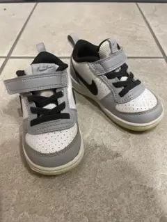 Nike キッズ スニーカー ホワイト/グレー