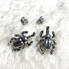 カブトムシデザインピアス　シルバー　可愛い　お洒落　個性的　カジュアル　新品