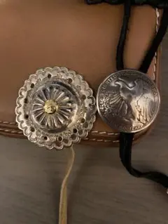 ゴローズ　金メタル付きフラワーコンチョ&ハーフダラーコンチョ