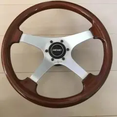 【モササウルスの股関節】パーソナル ウッドステアリング、直径35、36cm Amazon.co.jp: NARDI ナルディ ウッドステアリング 36センチ 黒