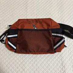 オレンジ ボディバッグ メッシュポケット付き