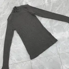 ユニクロ リブハイネックセーター 長袖 グレー Mサイズ シンプル オシャレ