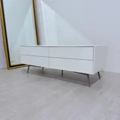 ボーコンセプト　BoConcept　Fermo　TVボード　ドロップダウン式ドア