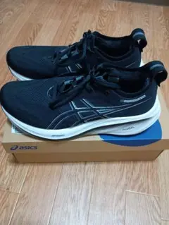 アシックス ゲルニンバス26 カヤノ ノバブラスト BROOKS ミズノ