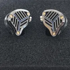 Item thumbnail for item b4986de5-1806-486b-bf68-026b09403dab