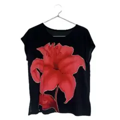 花柄　ハイビスカス　トップス　Tシャツ