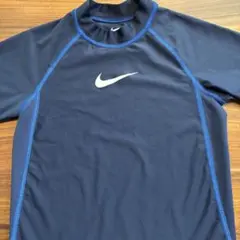 Nike ネイビー ラッシュガード Mサイズ　150