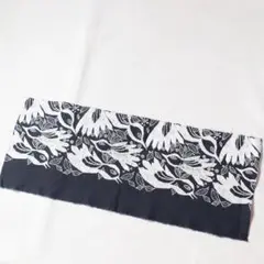 carnival　カーニバル・ネイビー×ホワイト　５３×２０㎝ミナペルホネン