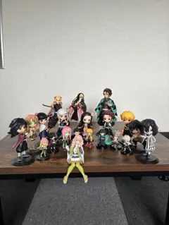 鬼滅の刃 フィギュアまとめ売り！13体➕おまけ8体！