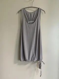 【新品未使用】ヨガウェア タンクトップ 吸汗速乾 ロング丈 グレー