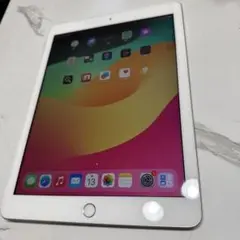 Apple iPad 第6世代 128GB Wi-Fiモデル MR7K2J/A