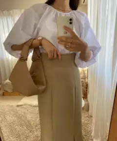 ジュノア　パフスリーブギャザーブラウス