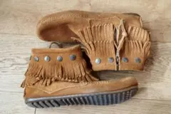 Item thumbnail for item 48eb8a1c-f098-4305-84d3-8b724b06ec2f