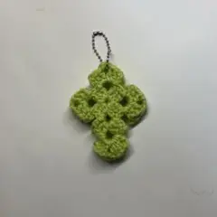 十字架 キーホルダー ストラップ ハンドメイド 黄緑 グリーン Y2K グランジ