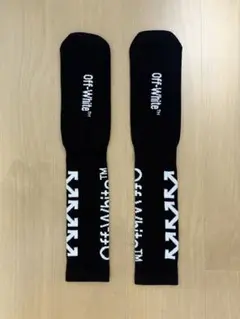 Off-White Arrow Mid Length Socksブラック