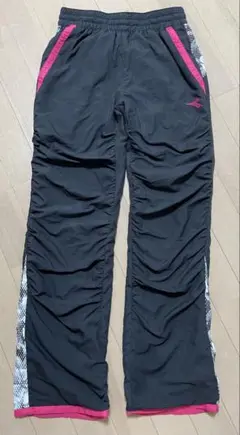 Diadora ブラック/ピンク パンツ Mサイズ