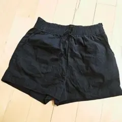 H&M 黒 ハーフパンツ 145/150