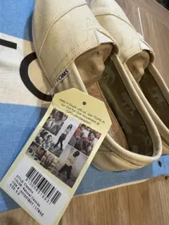 TOMS トムス　ナチュラルキャンバス　W5.5 新品未使用　貴重　アニマル柄