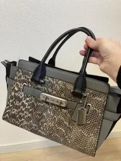 【お値下げ!早い者勝ち!】 中古 COACH パイソン ハンドバッグ