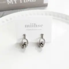 Item thumbnail for item bffd0f4d-3161-4db1-833e-6776c806a2b0