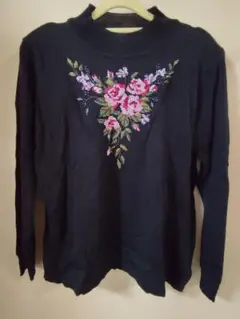 Lサイズ　黒　ブラック　セーター　刺繍　花柄　未使用新品タグ付　元値5,900円