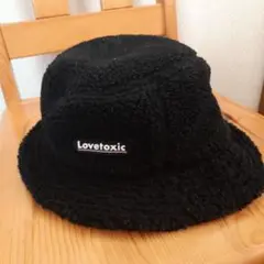Lovetoxic バケットハット ブラック