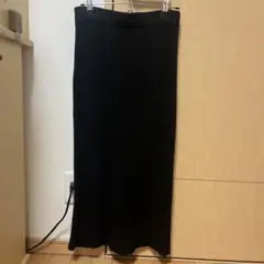 リブ編み 黒 タイトスカート 後ろスリット