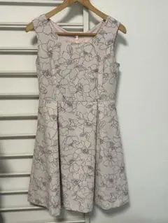 BE RADIANCE ノースリーブワンピース