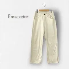 Item thumbnail for item 4d6fe3d8-81b5-4d9c-b8fc-b079a41b756a