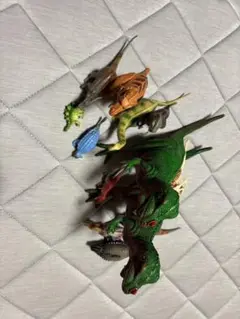 恐竜フィギュアセット 13体 プラスチック製